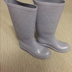 Rain boots
